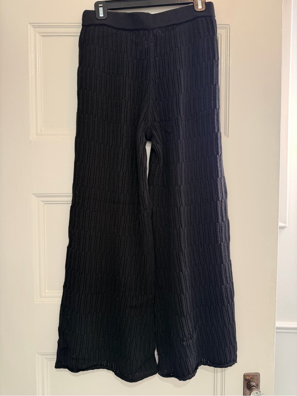 Marine Layer Sleeveless V-Neck Crochet Knit Top & Wide-Leg Pants - Black - Small - Picture 8 of 9